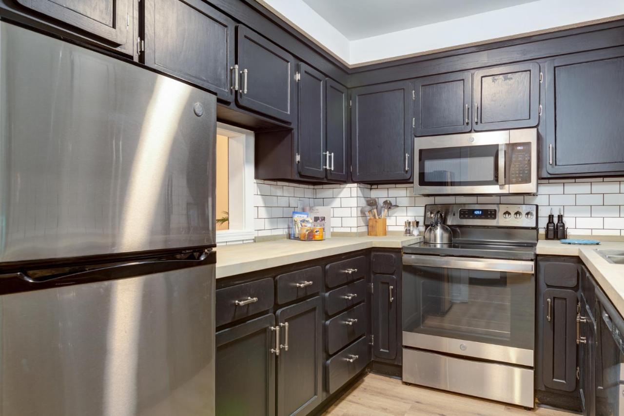 Apartment Entire In Downtown *