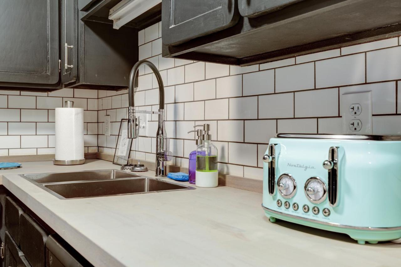 Entire In Downtown Apartment